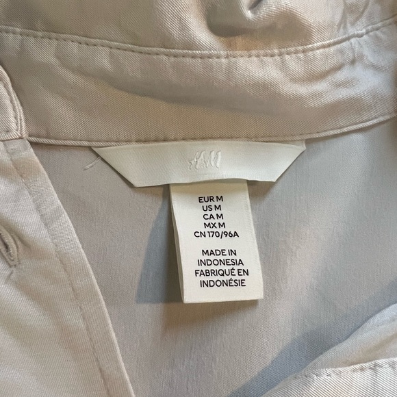 H&M Satin Button Up - Picture 5 of 5